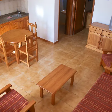 アパート Gracioseros